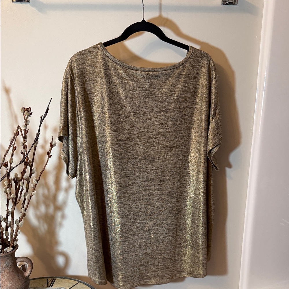 Mossimo Metallic Gold V-Neck Short Sleeve Tee - Picture 4 of 4